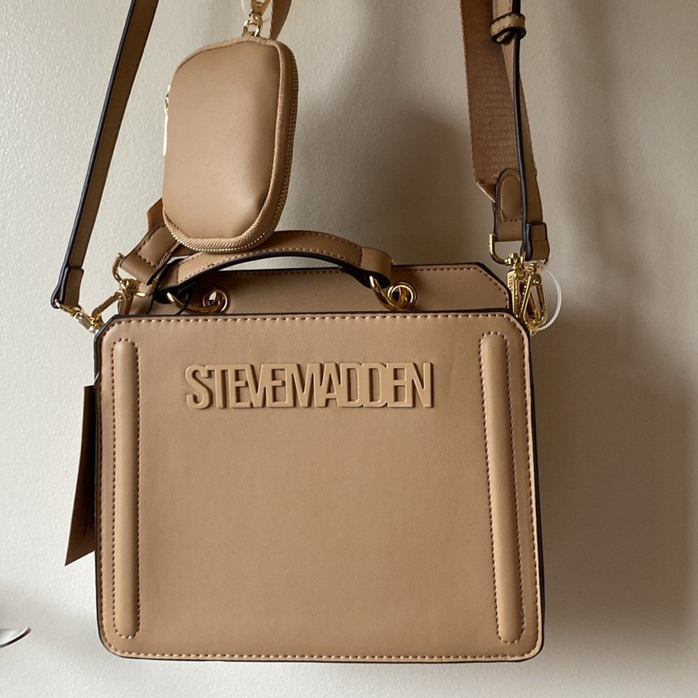 NWT STEVE MADDEN SATCHEL CROSSBODY BAG W AIR POD CASE CAMEL